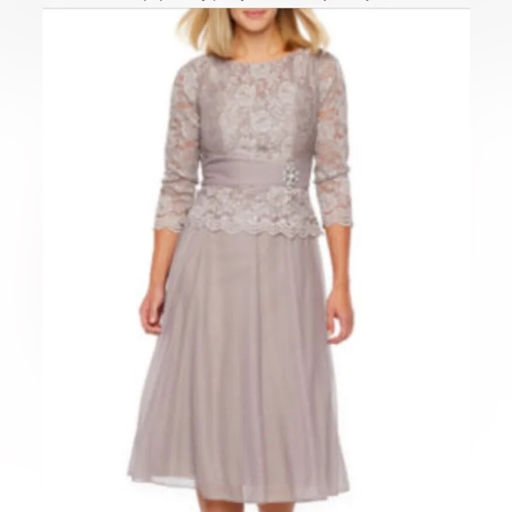 Jackie Jon Putty gray beige 3/4 Sleeve Lace Chiffon Dress Size 6 Nwt